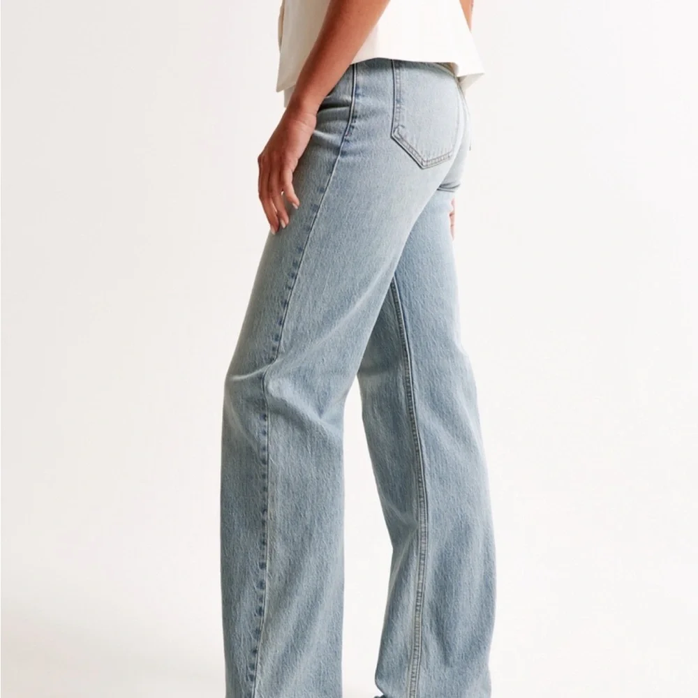 Abercrombie & Fitch high rise 90s relaxed jeans - Picture 3 of 12